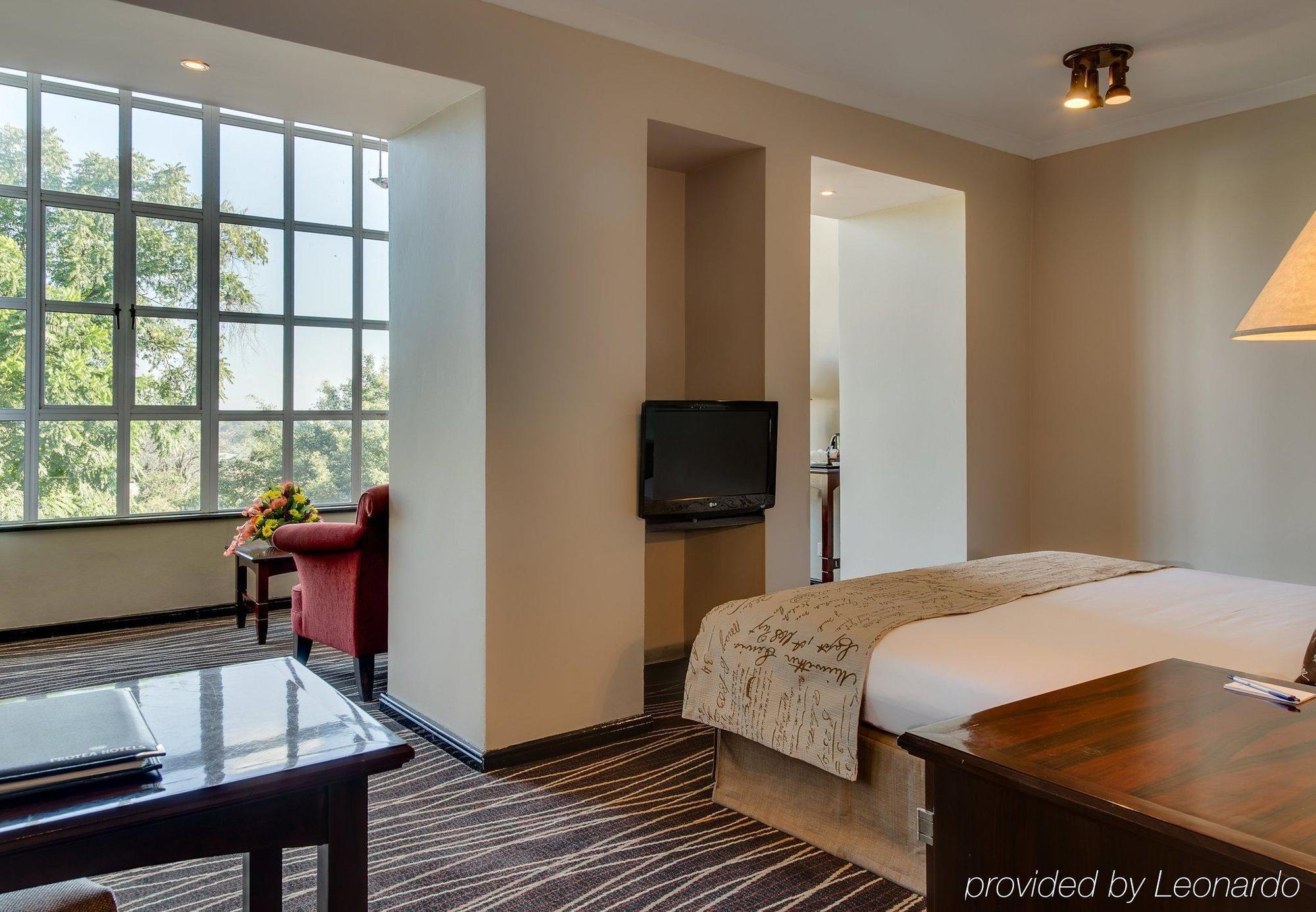 Protea Hotel By Marriott Blantyre Ryalls Exterior foto
